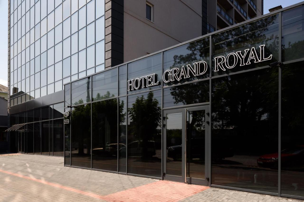 Grand Royal Hotel Chernivtsi Exterior photo